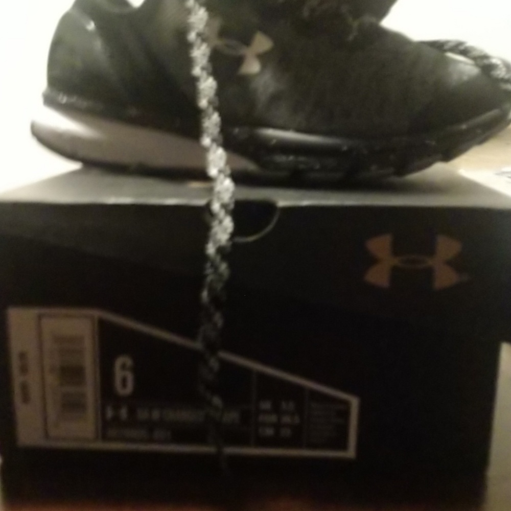 Kids shoes